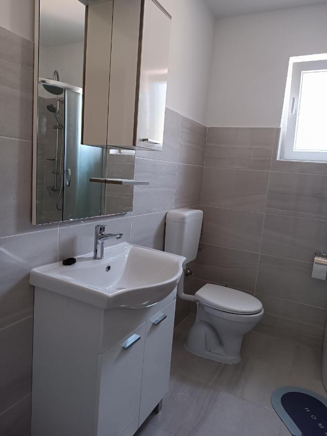 Apartment Hinic Vrhovine المظهر الخارجي الصورة